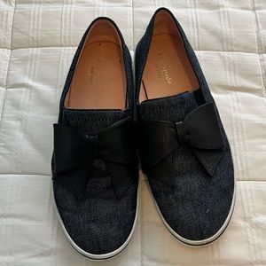 Kate Spade sneakers with big bow! Excellent condition . Very comfy and stylish!